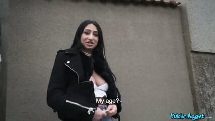 HOT CHICA DIDI ZERATI